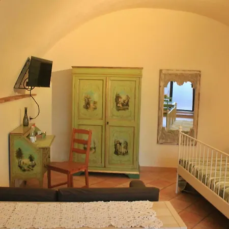 Bed & Breakfast La Stanza Nova *